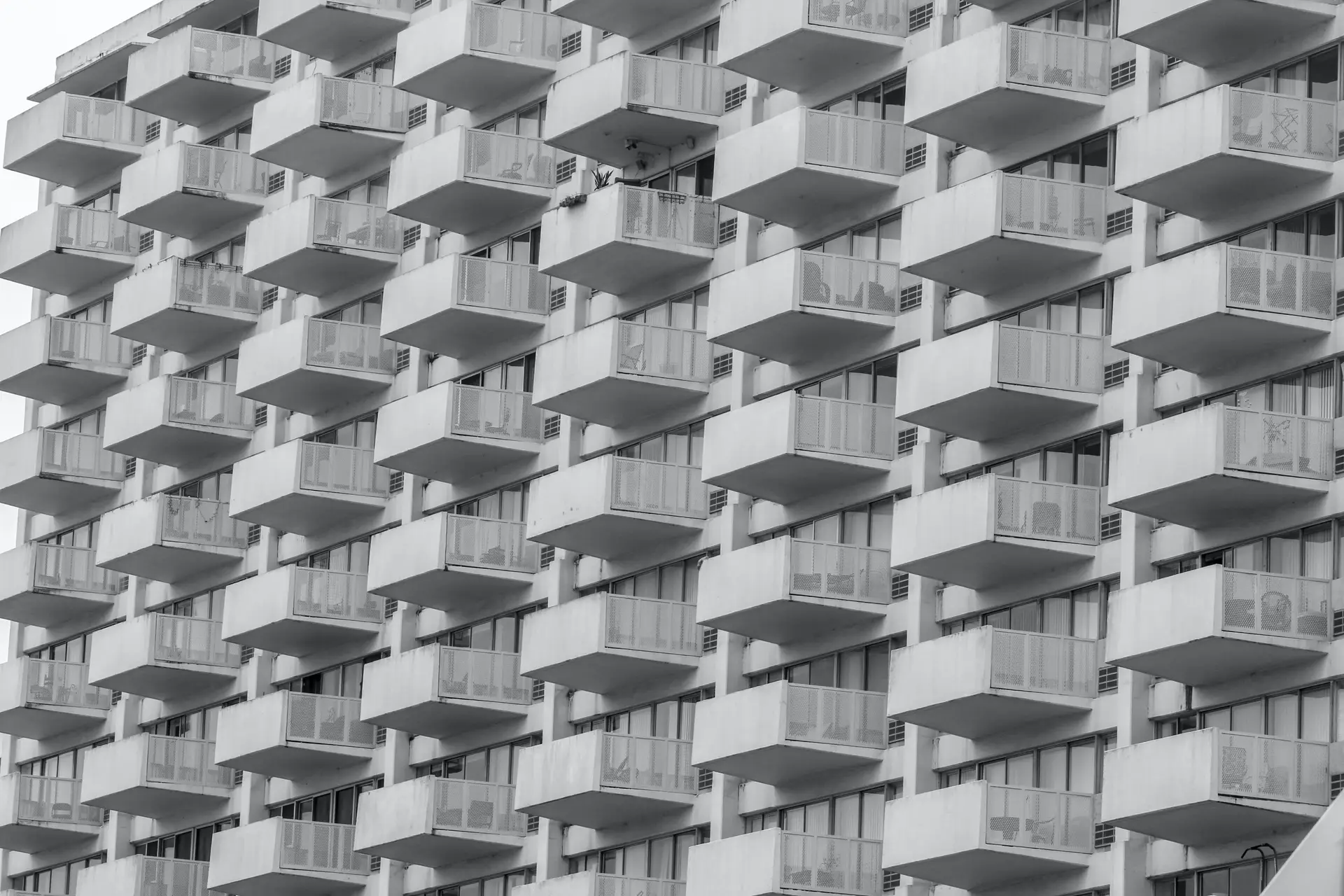 a_building_with_balconies.jpg