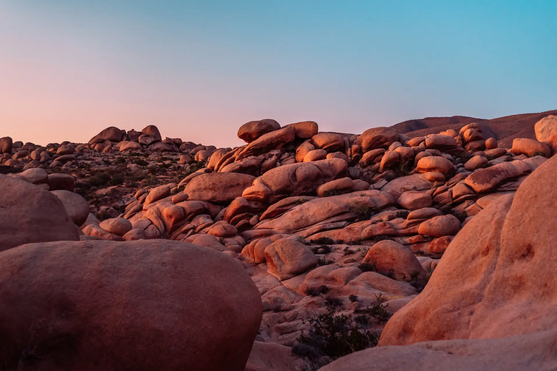 a_large_rocks_in_a_desert.jpg